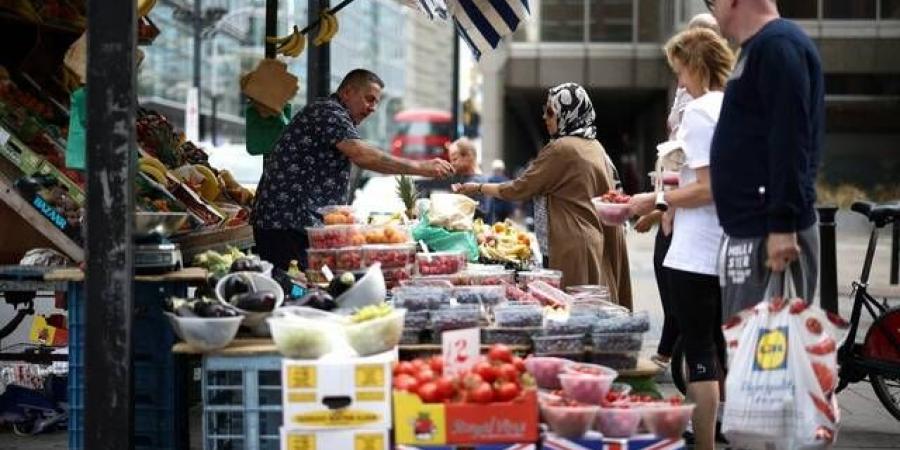 استقرار
      التضخم
      البريطاني
      عند
      2.2%
      قبيل
      اجتماع
      بنك
      إنجلترا
      غداً